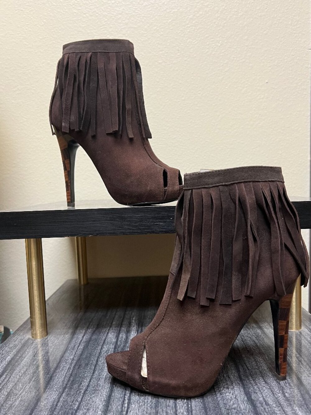 EUC NYLA Open Toe Fringe Brown Suede Fringe 4.5 Inch Ankle Boots 6.5